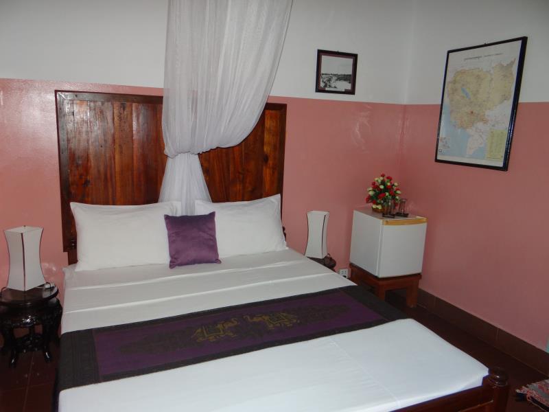 Alibi Guesthouse Phnom-Penh Buitenkant foto