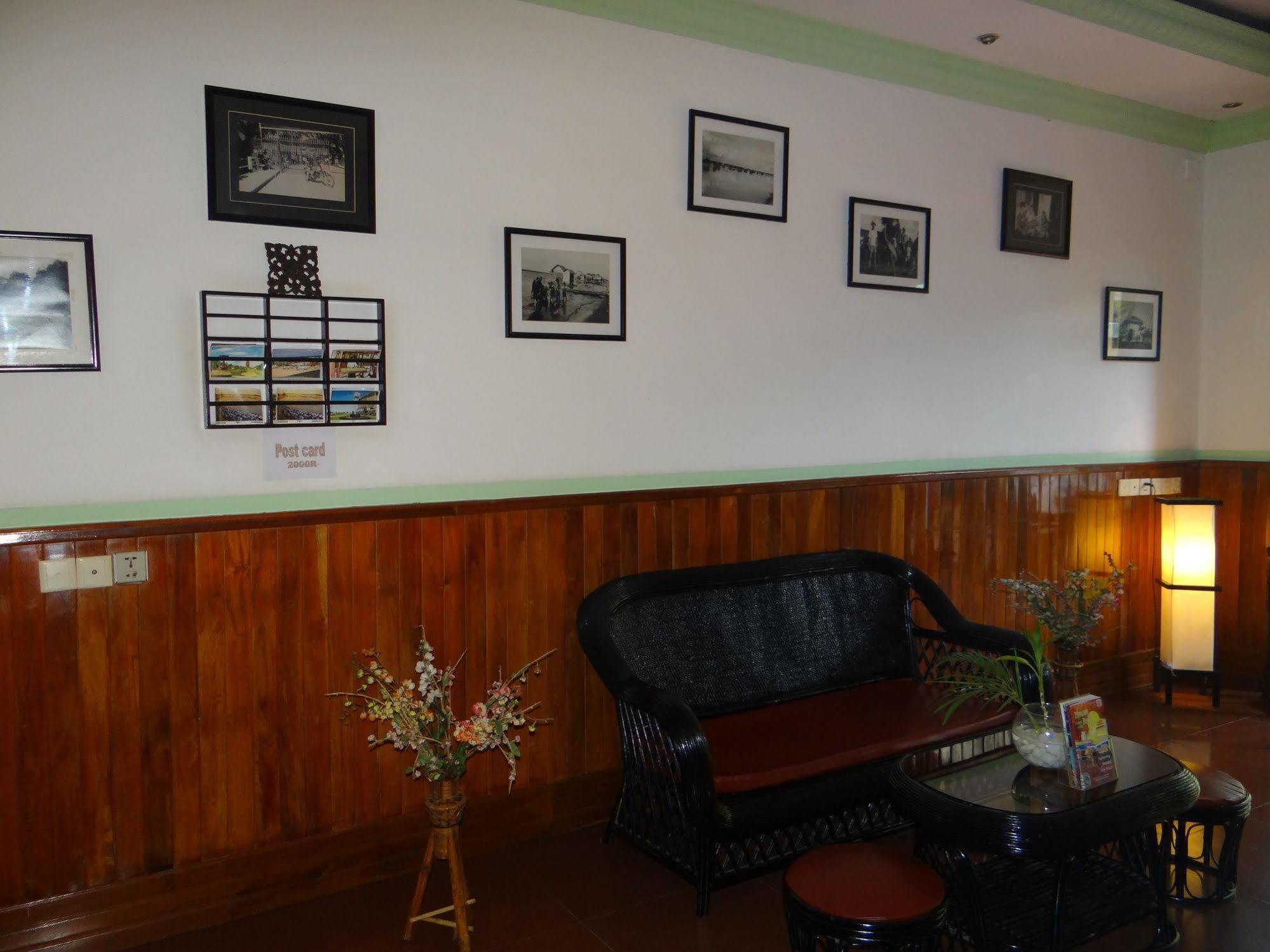 Alibi Guesthouse Phnom-Penh Buitenkant foto