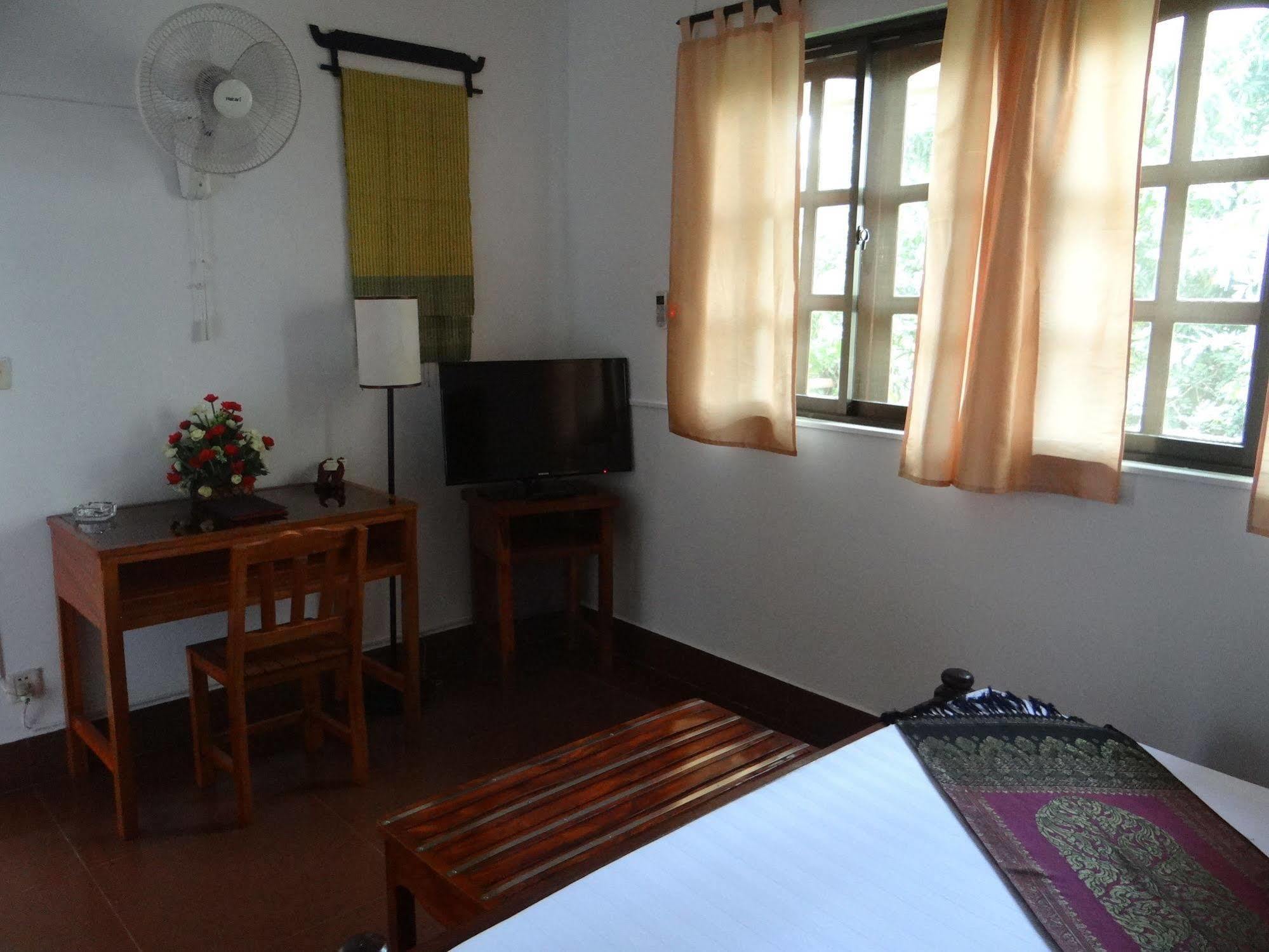 Alibi Guesthouse Phnom-Penh Buitenkant foto