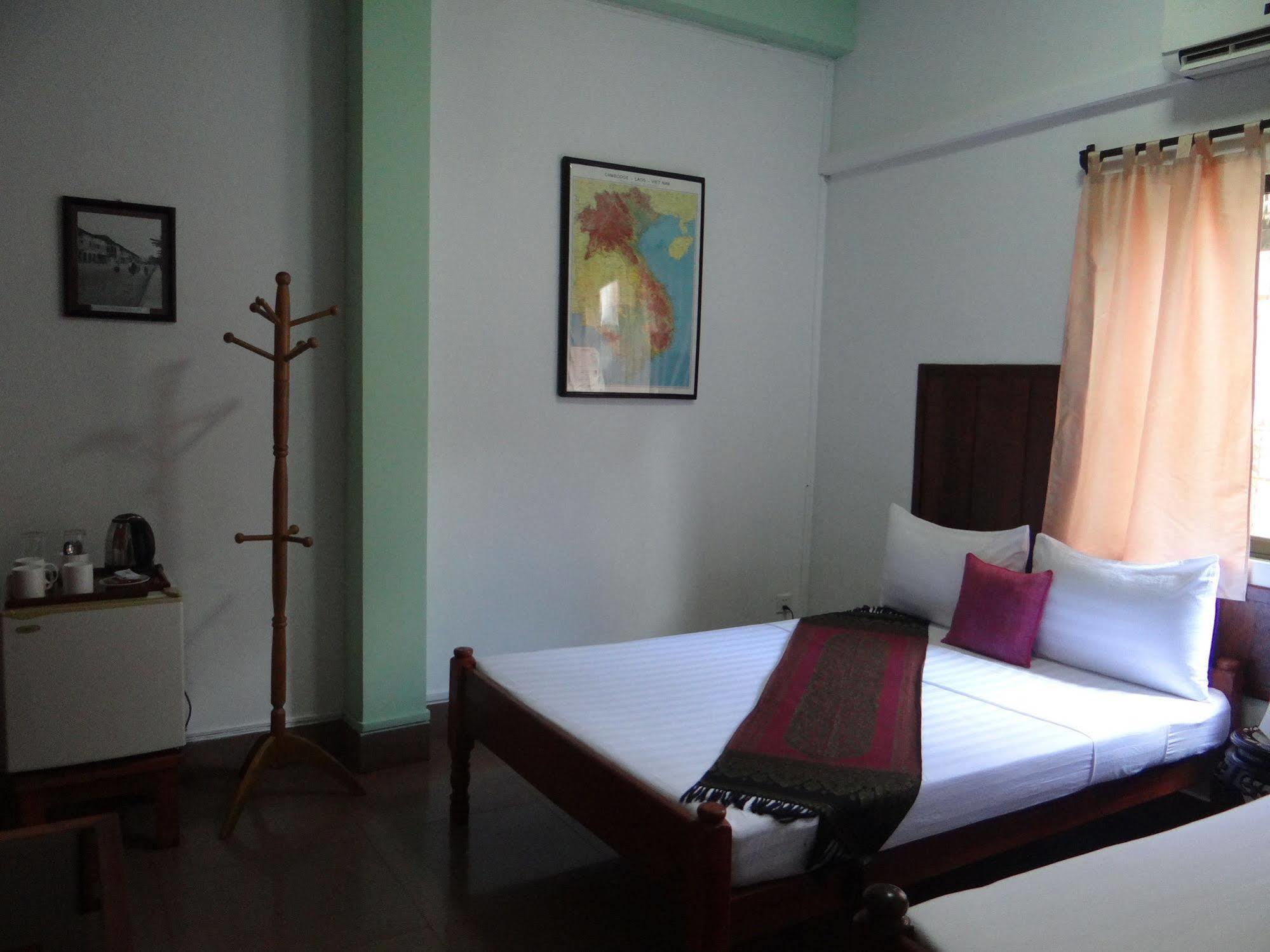 Alibi Guesthouse Phnom-Penh Buitenkant foto